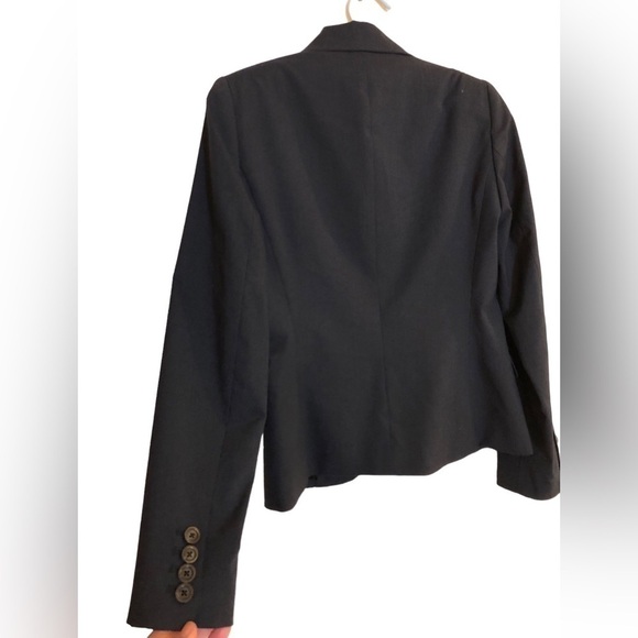 Elie Tahari Women’s Black Pin Stripe Blazer Size 4 - Picture 2 of 14